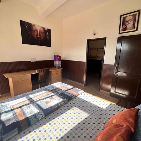 Residence Inn Homestay Шимла Екстериор снимка