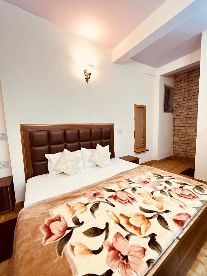 Residence Inn Homestay Шимла Екстериор снимка