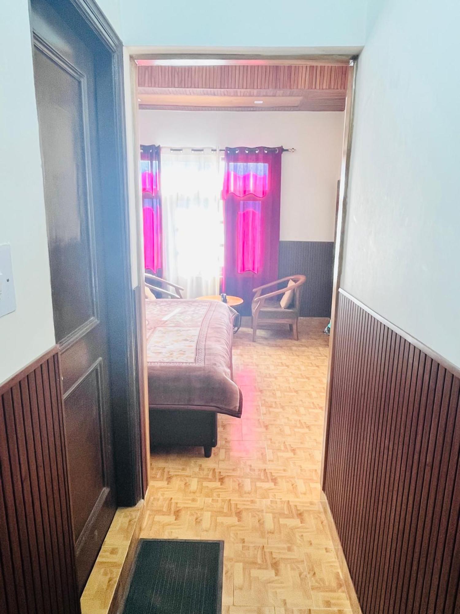 Residence Inn Homestay Шимла Екстериор снимка